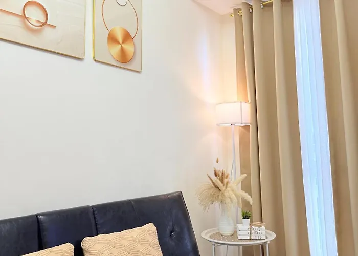 1 Bedroom Mandaluyong Staycation *